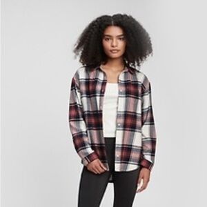 Gap flannel, women’s medium, teen 18-20
